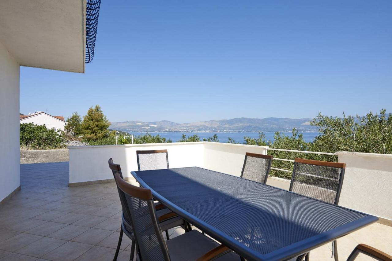 Apartments By The Sea Slatine, Ciovo - 15504 외부 사진