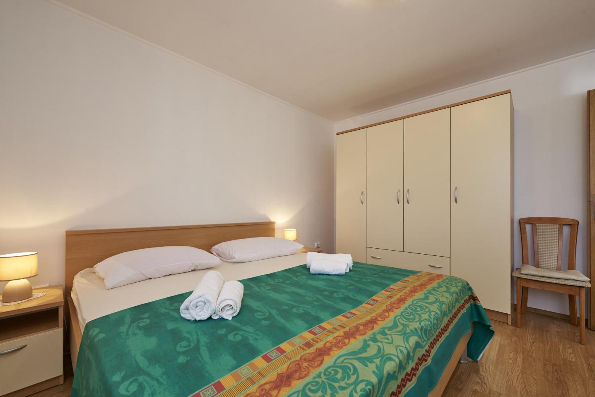 Apartments By The Sea Slatine, Ciovo - 15504 객실 사진